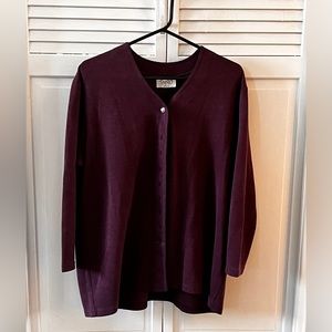 🚺 💟💜 TOP 10 USA Women’s Lavender Cardigan Sweater. Adorable! Size L. 🚺💜